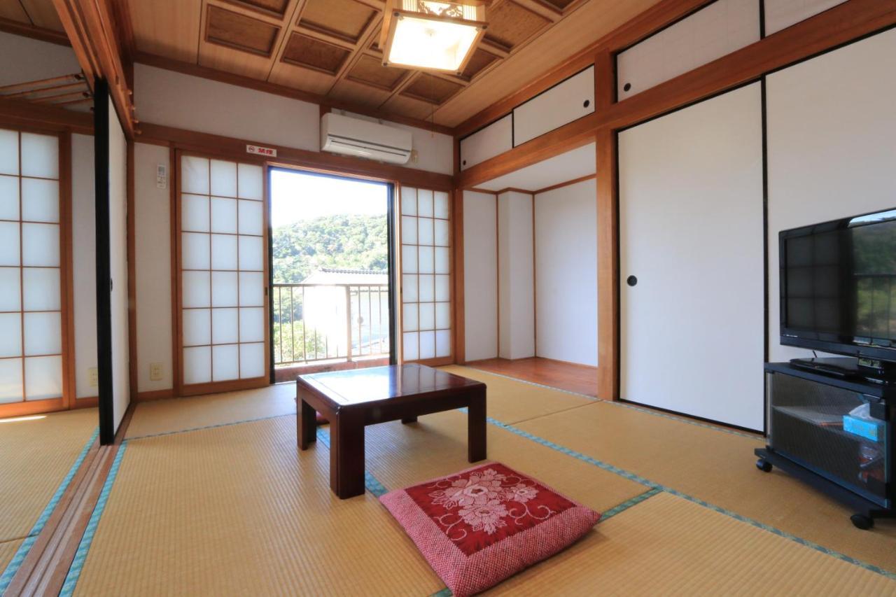 Minshuku Satomachi Guest House Yakushima  Exterior photo