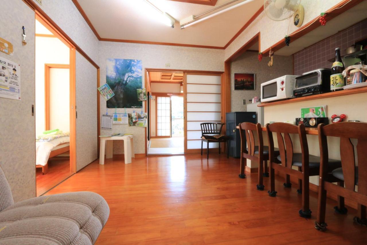 Minshuku Satomachi Guest House Yakushima  Exterior photo